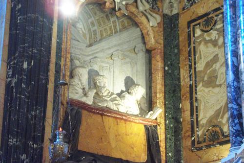 Federico Cornaro (Corner) d. J., Grabmal S. Maria della Vittoria, Kardinalsfigur u. A.