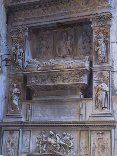 Ludovico_Podocataro_Grabmal_Gesamtansicht_2
