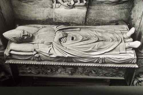 Ludovico_Podocataro_Grabmal_Gisant